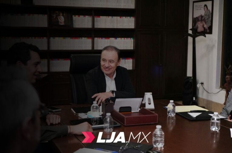 Durazo concreta alianza para creación de primera academia de industria aeroespacial