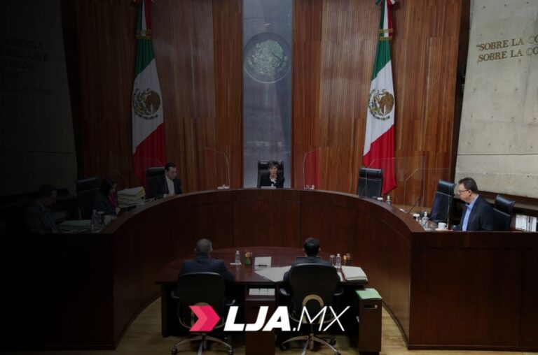 Ordenan que la vacante generada por renuncia de un hombre sea ocupada por una mujer