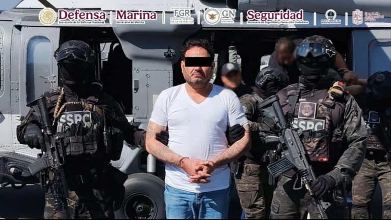 Detención de “El Botox” causa bloqueos en Apatzingán, ya fueron desactivados