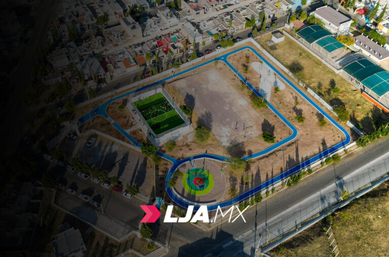 Presidente municipal de Aguascalientes Leonardo Montañez entrega parque Terranova en Vista de las Cumbres