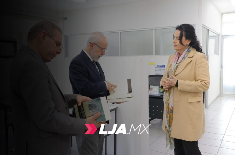 Rector de la UAA dialoga con estudiantes y docentes en recorrido por instalaciones