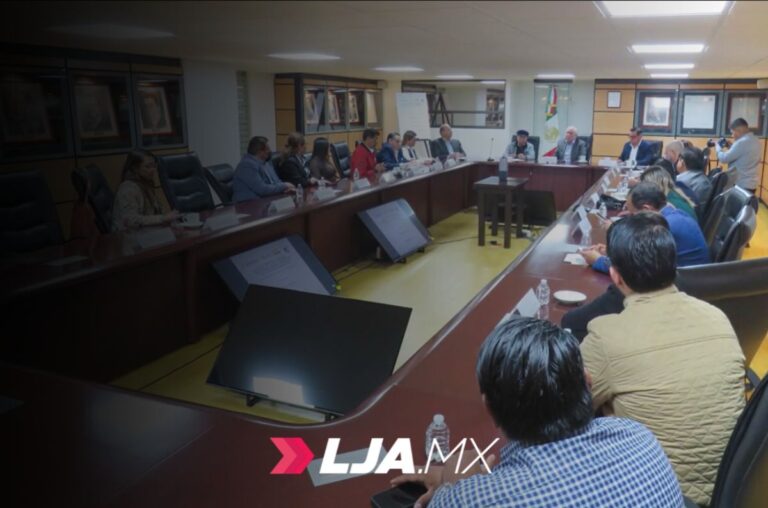 Llevan programa Leche para el Bienestar a familias de obreros y campesinos