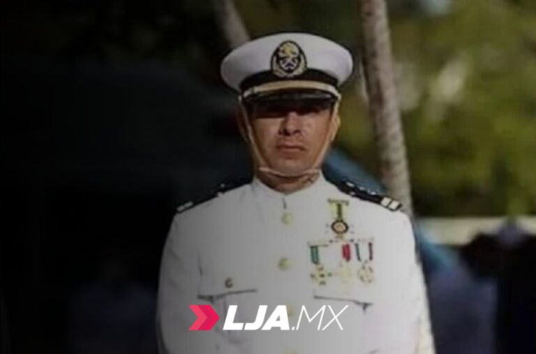 Piden a Sheinbaum revisar caso de vicealmirante acusado de huachicol en Sonora