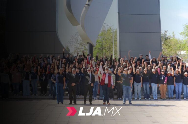 Banderazo de arranque: 43 estudiantes de la UAA inician intervención comunitaria