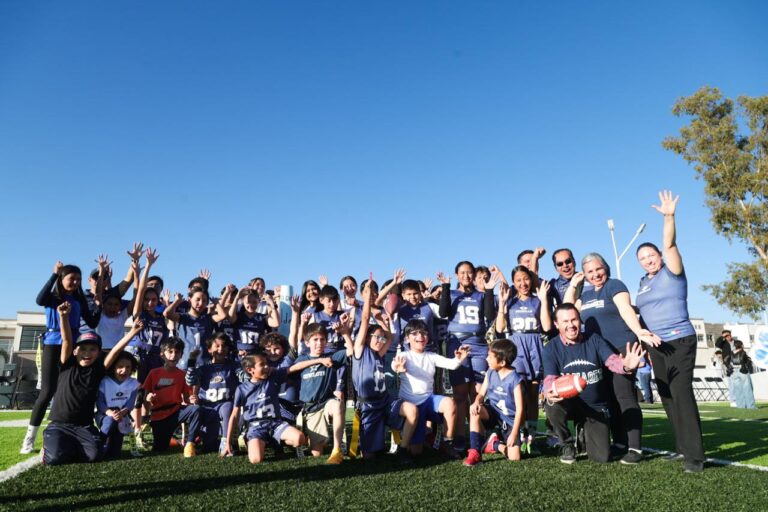 Entregan cancha de Tochito Bandera en el parque Vistas del Sol 