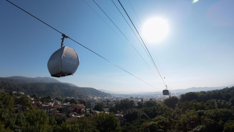 Teleférico con certificación internacional arrancará en Uruapan; sin contratar deuda