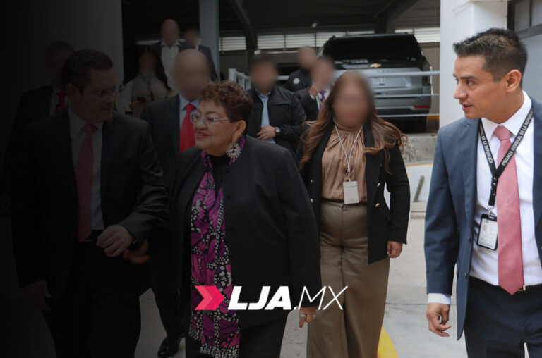 Ernestina Godoy visita instalaciones de la Fiscalía Federal en Querétaro