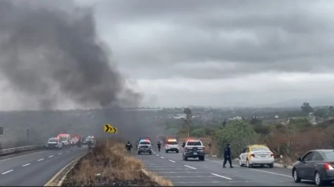 Incendian vehículos en Hidalgo tras abatimiento de “El Mencho”